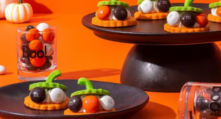  M&M Pumpkin Treasure Cookies